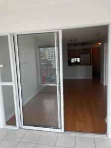 1+1 Bedroom - All utilities included / Harbourfront $2,200