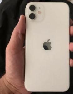 Unlocked iPhone 11 64 GB in Excellent Condition