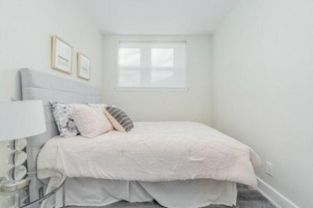 Newly Renovated 640sqft 1+Den Residencies Jane & Wilson $1,695.00