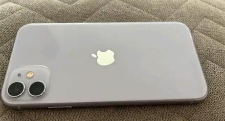 Apple iPhone 11 64GB purple