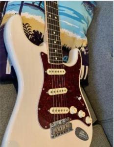 Stratocaster Fender American Professional channel bound