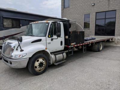 2007 International 40S 5ton with flatbed $25,000.00