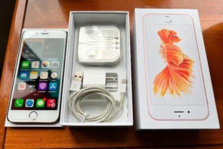 iPhone 6S 32GB Rose Gold w/ accessories