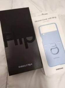 Samsung Galaxy Z flip 4 SEALED with Samsung silicon ring case