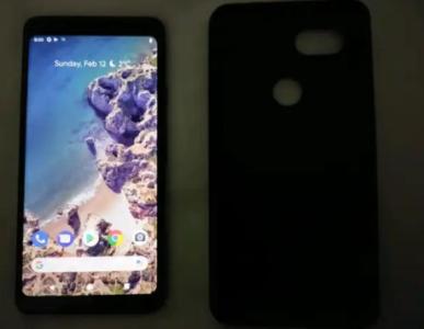 $65 Pixel 2XL Cracked LCD 4GB 64GB Box Charger Caseology Case