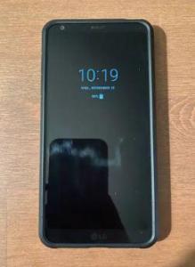 LG G6 + SPIGEN case + Charger