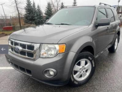 2012 Ford Escape 2012 FORD ESCAPE , 119.000 KM , AUTOMATIQUE , AIR CLIMATISÉ , BLEUTO