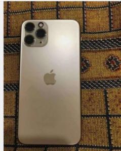 iPhone 11 Pro mint $700