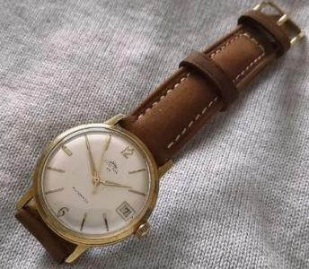 vintage 1960s Eaton's automatic watch