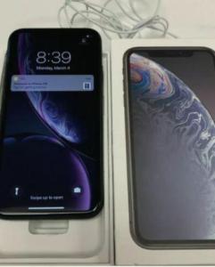 iPhone XR 64GB Unlocked in Like New Condition in Box