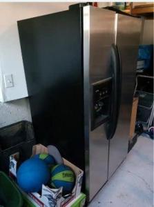 Kenmore Coldspot side by side refrigerator model 106.56783603