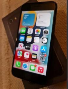 Absolutely PERFECT Apple iPhone 8 COMPLETE 94% battery!!
