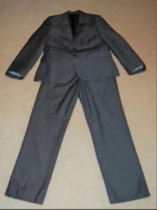 Newberry Boy Grey Suit Jacket & Pants Set in Size 10 - Like New