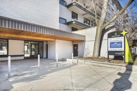 Renovated Bachelor Unit! Call Now for 1 Month Free! $1,499.00