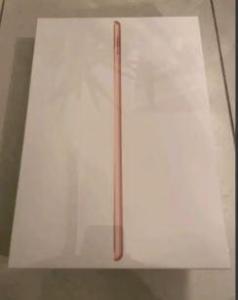 New Apple iPad 128GB Cellular Model