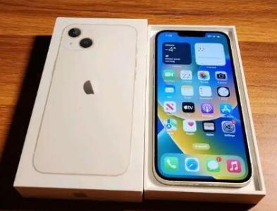 iPhone 13 128gb White Unlocked