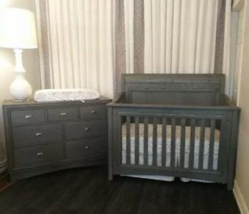 Presley Convertible Baby Crib-N.I.B-Free Delivery-tax Included