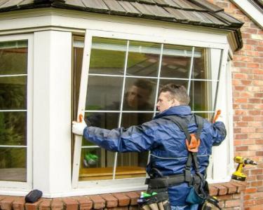 PAY LESS - RenoMan Ryen - Renovation SuperHero ! WINDOWS & DOORS