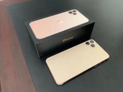 iPhone 11 Pro Max 256GB (Unlocked) Like New Condition