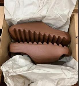 Brand New Adidas Yeezy Slide Flax With Receipt!