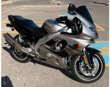 Yamaha 600R