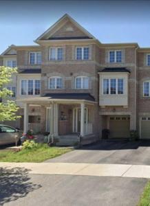 Rent 4 Bedroom town house